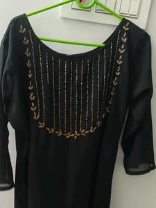 Elegant Black Embellished Kurta