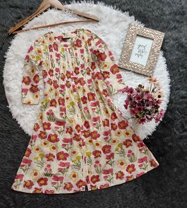 Beautiful Floral Print Kurta