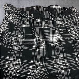 Plaid black and white checkered Trousers