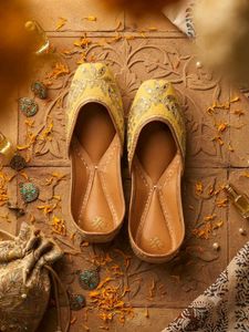 Elegant Yellow Embellished Juttis