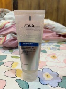 Anua Moisturizing Gentle Gel Cleanser