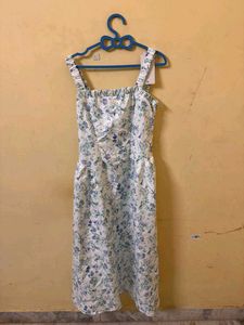 NEWME Floral Print Midi Dress