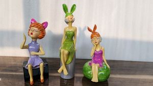 Set Of Girls Statue