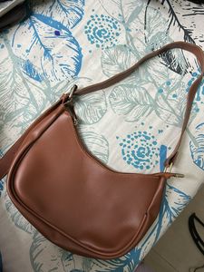 Chic Brown Shoulder Bag