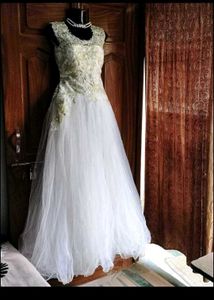 Elegant White &amp; Green Lace Dress