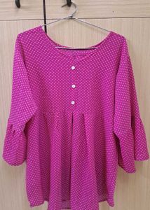 🩷Korean Polka dot Top