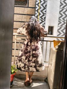 Stylish Black &amp; White Tie-Dye Midi Dress