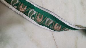 Embroidered Paisley lacr Border