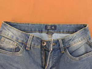 Light Wash Flared Jeans