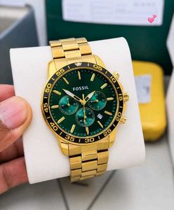 FOSSIL Heavy Metal strap . -Fossil lock. -Date ind