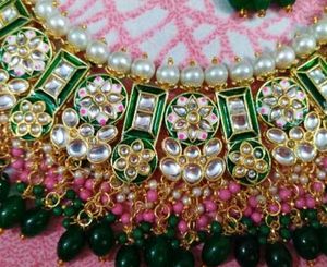 Stunning Kundan Jewellery Set