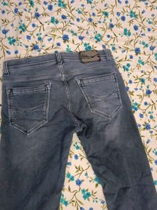 Stylish Light Wash Denim Jeans