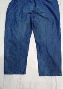 pretty denim pant (jeans)