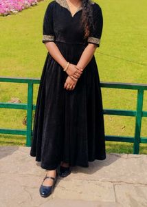 beautiful Black Velvet frock xl