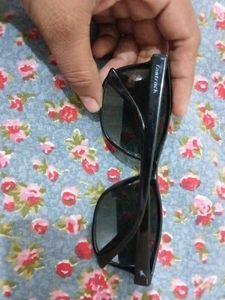 Classic Black Sunglasses