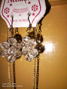 Beautiful Diamond Floral Earrings And Necklace Set