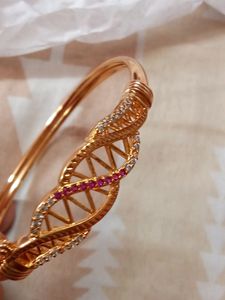 Bracelet Golden With Silver&amp;Pink Color Embed Stone