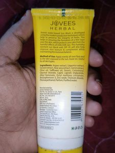 Jovees Herbal 3-in-1 Sunblock SPF 45 For Dry Skin