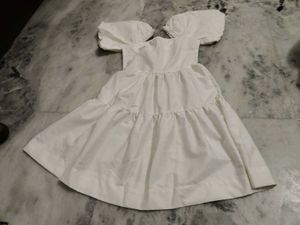 Chic White Puff Sleeve Dress