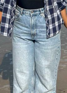 Light Wash Denim Jeans