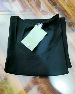 Chic Black Cold Shoulder Top