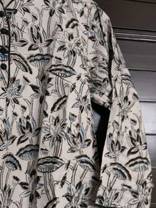 Fabindia Off-white Floral Cotton Straight Kurta