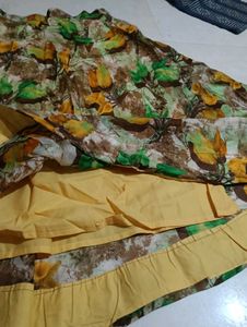 Flowy Floral Print Skirt