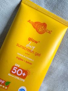 Aqualogica Glow+ Dewy Sunscreen Gel