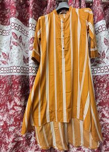 Women Striped Mandarin Collar High-Low Kurta