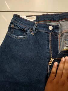 Levi's Branded Men Jeans At Lowest Price