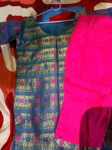 Elegant Brocade Kurta with Floral Print