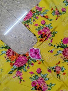 Vibrant Floral Print 3pc Kurti set