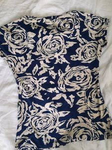 BEAUTIFUL COWL NECK TOP💙