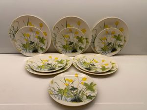Floral Dinnerware Set Microwave safe