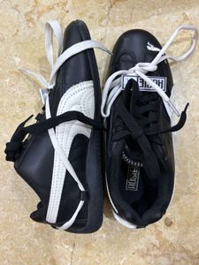 Rosie Stylish Black Puma Sneakers