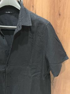Men's Short Sleeve Button-Up Shirt