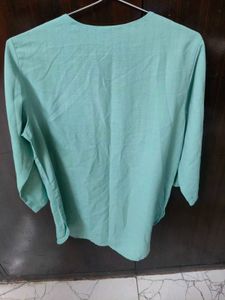 2 summer tops