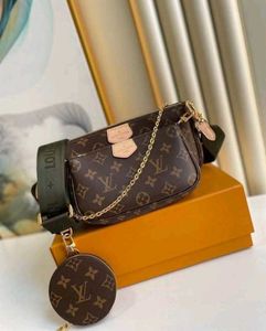 louis vuitton multi pouchette