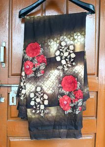 Beautiful Floral Print Saree