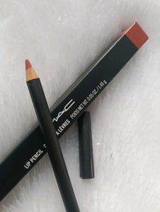 MAC Lip Pencil 💕♥️