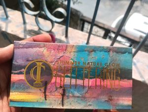 Shimmer Nature Glow Glittering Palette I only use
