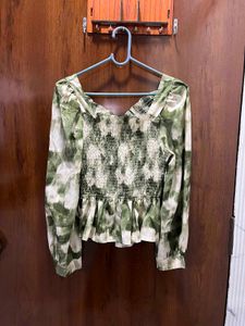 Stylish Green Tie-Dye Smocked Top