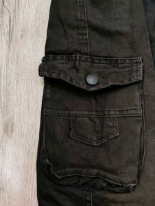 Sc9722 DF cargo jeans waist 28 inches