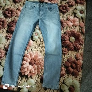 Light Wash Denim Jeans