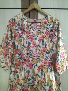 Floral Cotton kurti By Chaudhari Lifestyle (XXL)