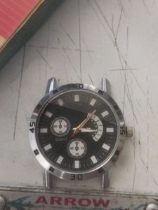Men's Quartz Watch - Stylish &amp; Functional
