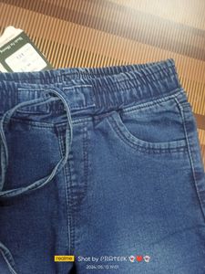 (H-24) 26 Size Slim Fit Denim Jeans
