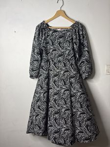 Monochrome Leaf Print Midi Dress