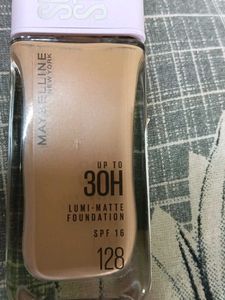 Maybelline Super Stay Lumi-Matte Foundation SPF 16