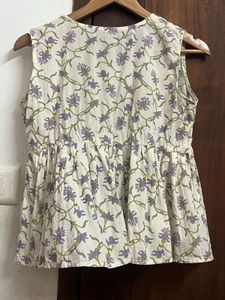 Floral Print Sleeveless Kurta Top